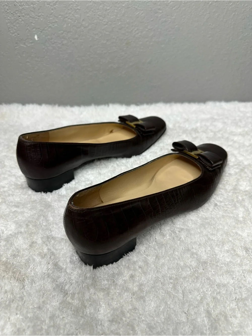 Vintage Salvatore Ferragamo Brown Croc Embossed Leather Pumps Loafers 7C 7 Wide
